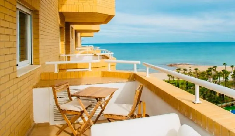 Terraza con vistas al mar de Casa Imagine